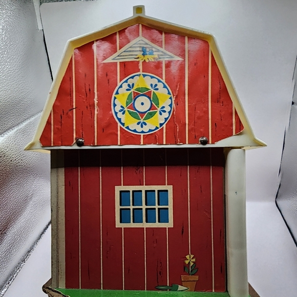 Vintage 1967 Fisher Price Family Play Farm Barn - Moooos - see condition - Picture 2 of 9